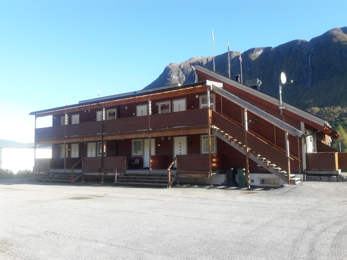 Ridderkroa Tresfjord Μοτέλ Εξωτερικό φωτογραφία